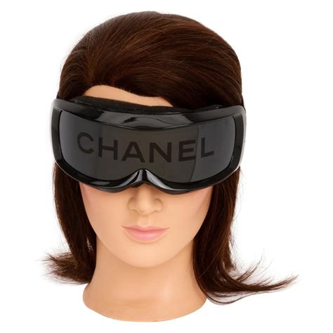 chanel woonaccesoires|chanel ski accessories.